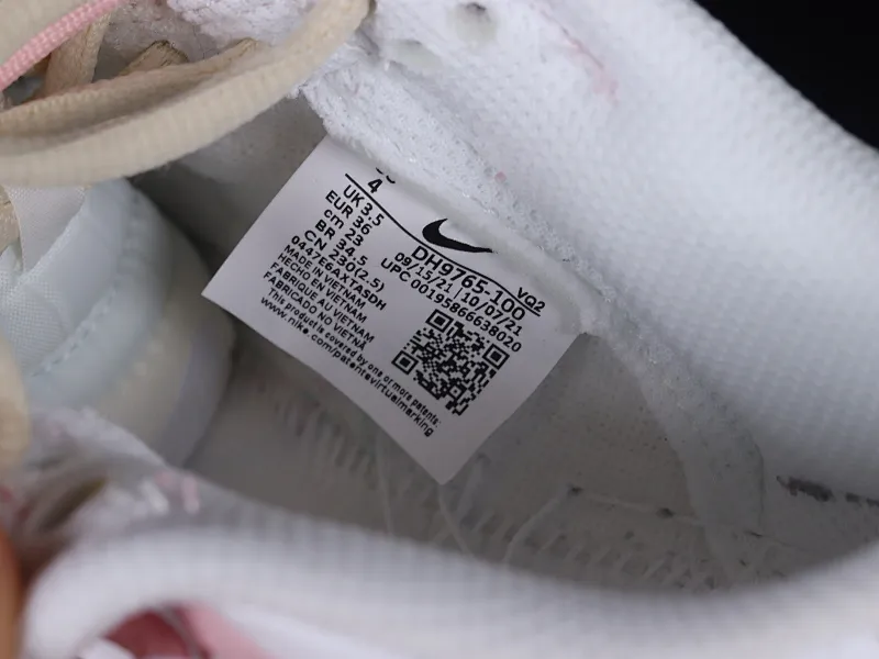 All categories Nk SB Dunk series Nk SB Dunk Low low-top sneakers Nk Dunk Low Year of the Rabbit limited edition Cute girly pink customized version of deconstructed strap casual sneakers DH9765-100